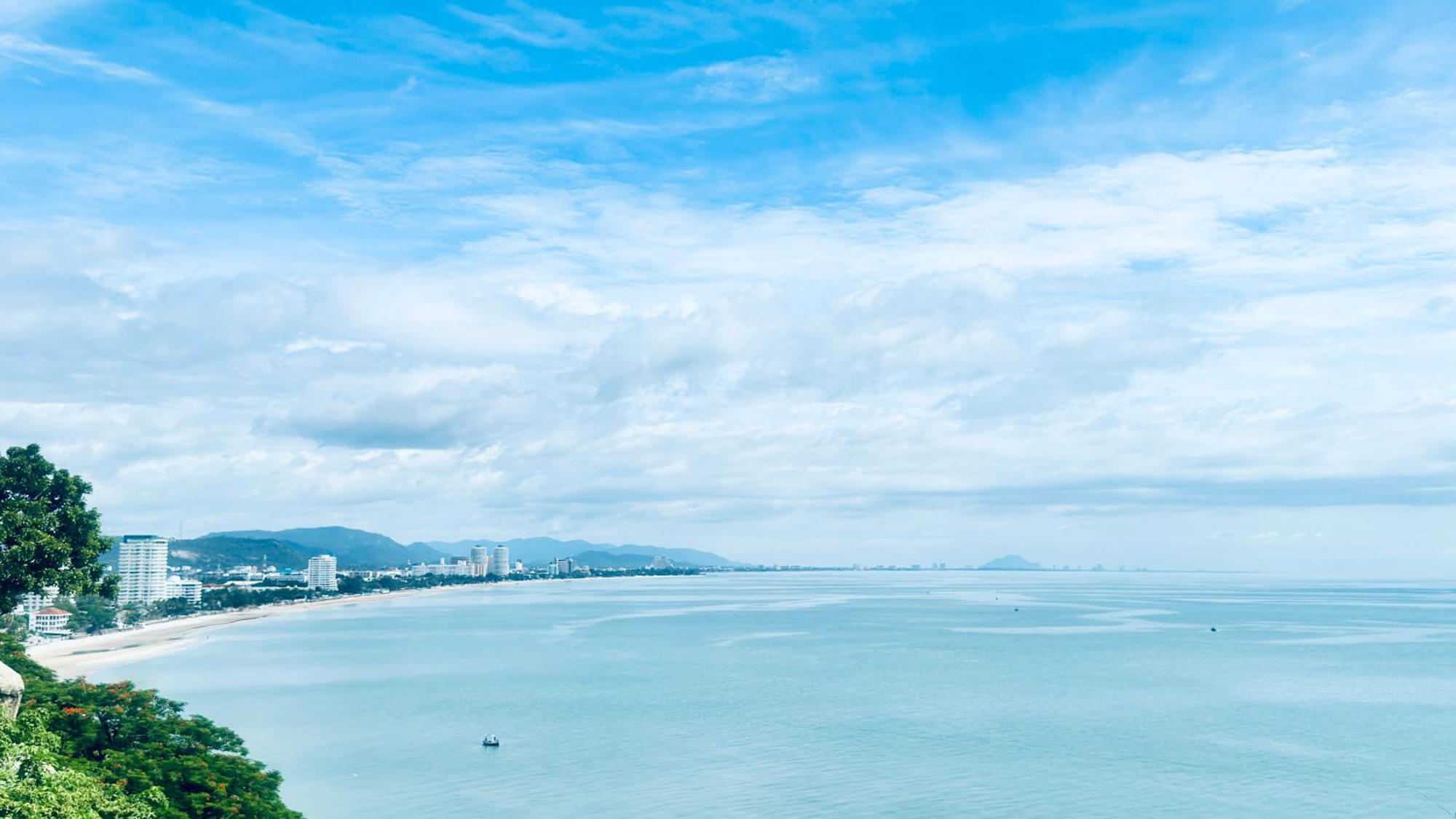 Sea&Mountain View,5 Mins Walk To Famous Beach With King Size Bed 华欣 外观 照片